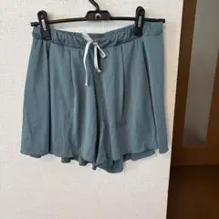 ダンスキン　フレアーショートパンツ　モスグリーンLサイズ