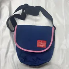 Manhattan Portage ショルダーバッグ ネイビー ピンク
