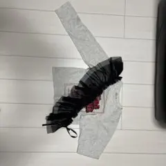 フリル付きグレー長袖トップス M