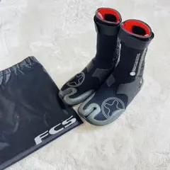 【美品✨】FCS サーフィン冬用5㎜ブーツのサムネイル