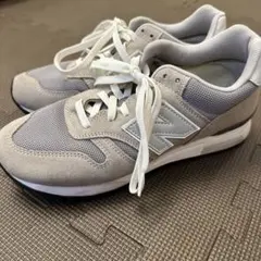 New Balance 565 スニーカー グレーのサムネイル