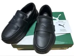 美品 完売品 PUMA ローファイヤー 22.5cm 黒 厚底 ローファー 箱有のサムネイル