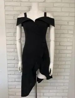 Tika ティカ　キャバクラ　ドレス　キャミ　オフショル　アシンメトリー