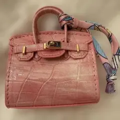 ピンク クロコダイル型押し ミニバッグチャーム 本革使用 エナメル仕上げ