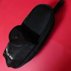 COMME CA DU MODE コムサデモードブラックポーチ、ストラップ付き！