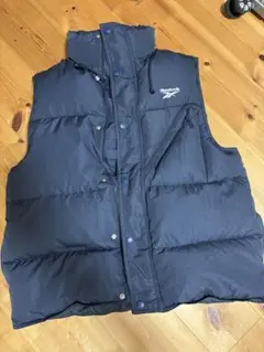 Reebok ネイビー ダウンベスト