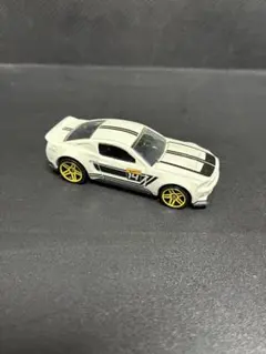 Item thumbnail for item 05fe41f8-1722-47b5-a97a-b270c026ac2f