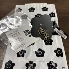 MARY QUANT フラワーモチーフ ゴールドイヤリング