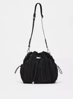 ZARA 黒 プリーツショルダーバッグ完売品