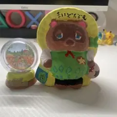 どうぶつの森　カプセルトイ　スノードーム　 たぬきち　貯金箱のサムネイル