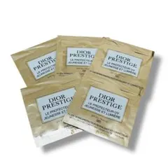 残1点Dior プレステージ ホワイト プロテクターUVルミエールBB01 5袋