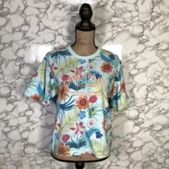 repipiarmario　レピピアルマリオ（L）　花柄Tシャツ ロゴ刺繍　水色