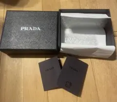PRADA ベージュ レザー 折りたたみ財布
