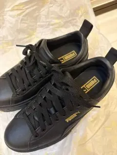 PUMA 厚底スニーカー ブラックのサムネイル