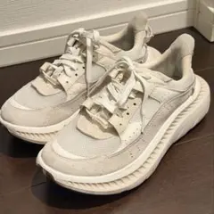 UGG M CA805 V2 厚底スニーカー