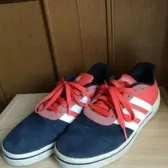 26.5 Adidas スニーカー レッド/ネイビー 42