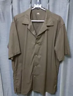 ユニクロ　ブラック半袖シャツ Lサイズ