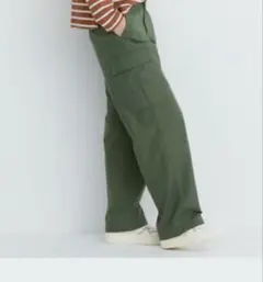 UNIQLO ユニクロ　ワイドカーゴパンツ　S
