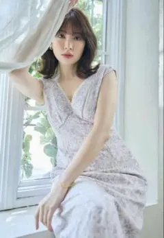 Herlipto Lace Trimmed Floral Dress Mのサムネイル