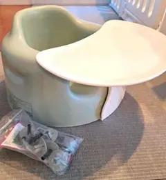 Bumbo 専用ベルト、取り外しテーブル付き ヘムロック ミントグリーン バンボ