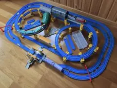 プラレール　まとめ売り　レイアウト　高架トンネル　アーチ踏切　駅　3種作製可能