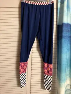 ロキシー　ラッシュガード　レギンス　￼ Mサイズ