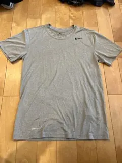 Nike Dri-FIT グレー Tシャツ S
