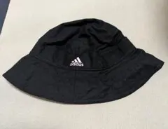 adidas ブラック バケットハットのサムネイル