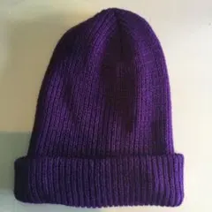 紫色 100% アクリル ニット帽　フリーサイズ　状態良好