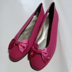 リボンデザインの素敵なピンクのバレエシューズ　イタリア製38　24.5cm相当