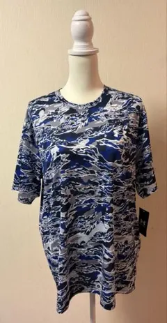 Under Armour カモフラ柄 Tシャツのサムネイル