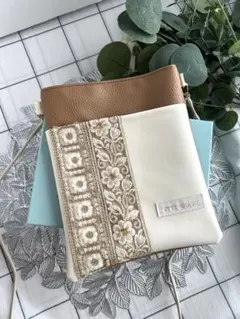 ショルダーバッグ　インド刺繍リボン　ハンドメイド