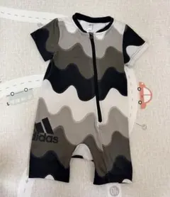 ♥adidas marimekkoコラボ♥ベビーロンパース 90cm⟡.·のサムネイル