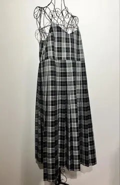 STYLENANDA チェック柄 プリーツ キャミワンピース オーバーサイズ Mのサムネイル