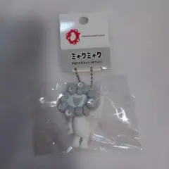 白ミャクミャク PVCマスコット C キーホルダー　Expo2025