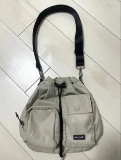 BAYFLOW ショルダーバッグ ライトグレー　巾着のサムネイル