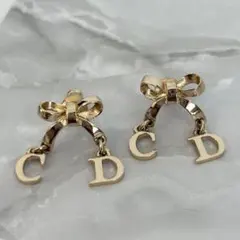 【美品】ディオール リボン CDロゴ ピアス ゴールド イヤリング 222
