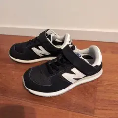New Balance 　黒/ホワイト スニーカー　20cm