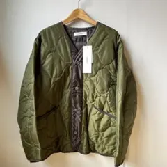 【新品未使用】ジョンブル ノーカラーキルティングジャケット オリーブカーキ