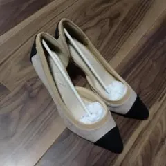 ベージュと黒のハイヒールパンプス Lサイズ　神戸レタス