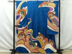 ■豪華振袖　駒刺繍　源氏車花文　金彩　正絹　逸品