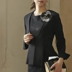 新品 ルイルエブティック 大きいサイズ ノーカラージャケット ペプラム プリーツ