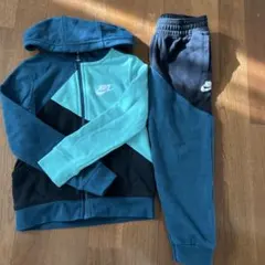 NIKE ジャージ　98-104センチ