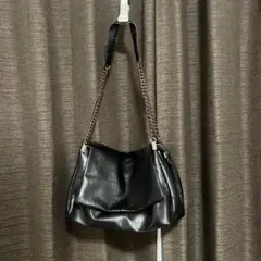 ZARAショルダーバッグ