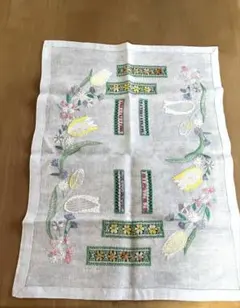 テーブルセンター 刺繍 手作り ハンドメイド - メルカリ