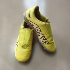 Nike イエロー トレーニングシューズ サッカー　19.0cm