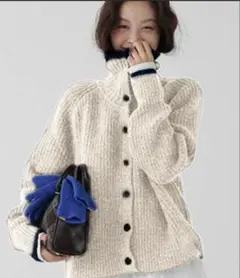 Doula Doula新品タグ付き配色ライン襟付きニットカーディガン　アイボリー