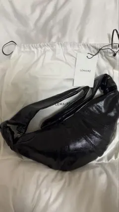 【美品】LEMAIRE 24AW スモールクロワッサンバッグ ブラック LEMAIRE - lemaire クロワッサンバッグ スモール ブラックの通販