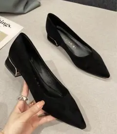 ブラックスエードポインテッドトゥパンプス