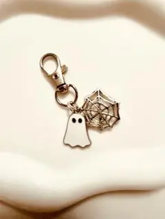 【シンプル】ハロウィン ゴースト＆クモの巣 キーホルダー